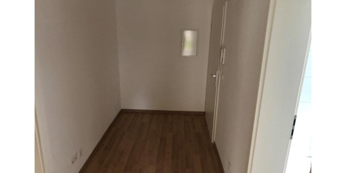 Etagenwohnung Ludwigshafen am Rhein Rheingönheim - 2 Zimmer, 75 m&sup2;, 1.150&euro; | Angebot:26196445