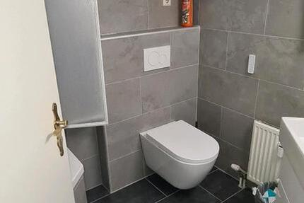 Zentrale Wohnung mit 2 Wohneinheiten zu Verkaufen zimmer