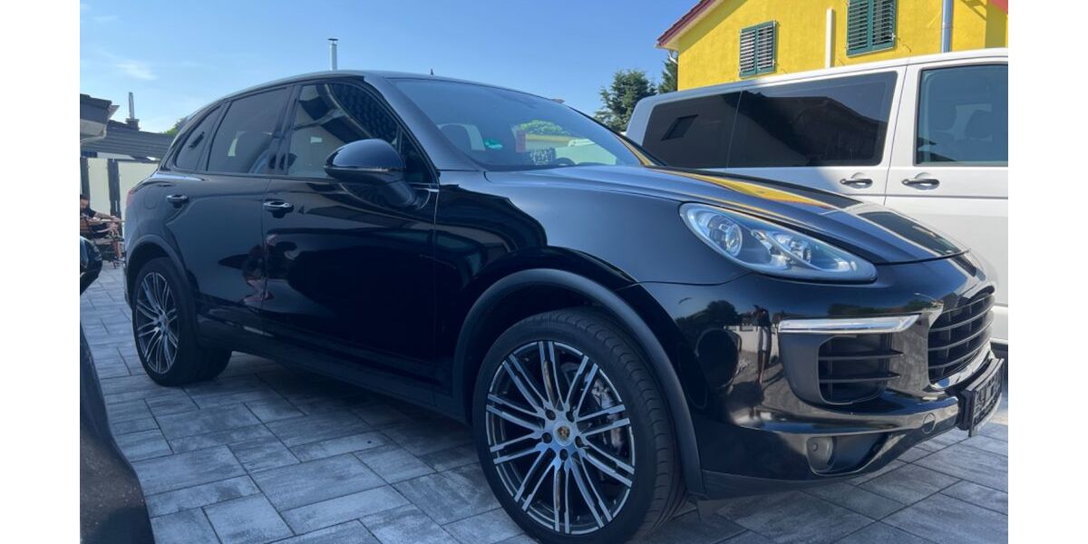Porsche Cayenne 225.000 km 25.950 &euro; Mannheim 68169