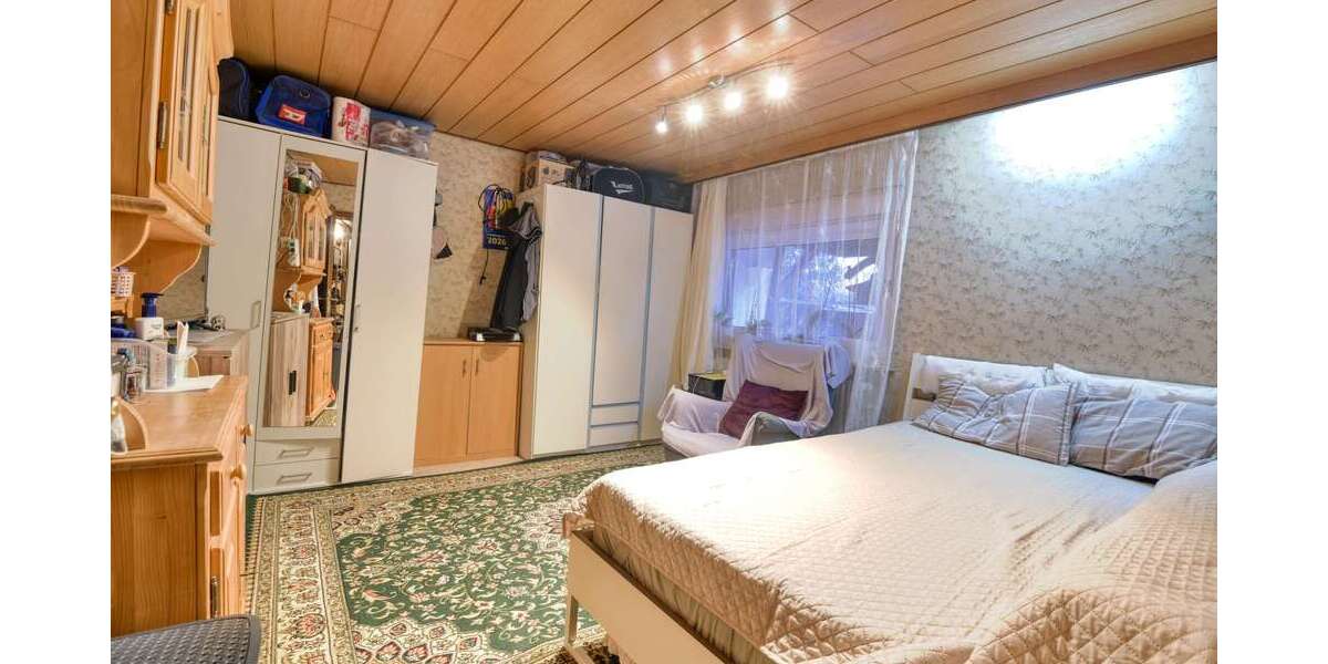 Idyllisches DHH mit Sanierungspotential in ruhiger & zentraler Lage Zusätzliches Hinterhaus inkl. - Doppelhaushälfte Ludwigshafen am Rhein Mundenheim | Angebot:25968420