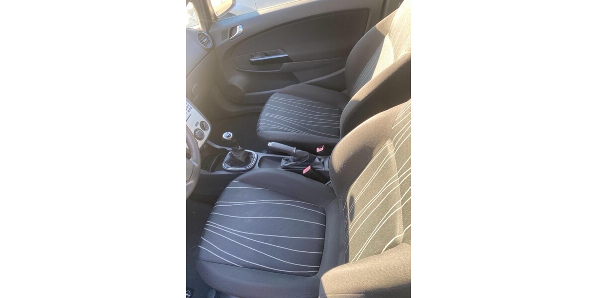 Opel Corsa 136.000 km 2.000 &euro; Bensheim 64625