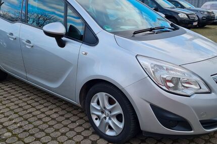 Opel Meriva 232.000 km 2.499 &euro; Ludwigshafen Am Rhein 67059