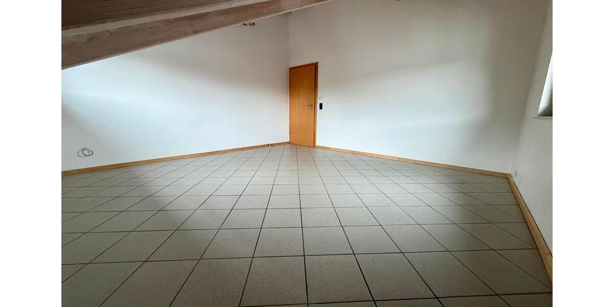 Dachgeschoßwohnung Wald-Michelbach Michelbach - 4 Zimmer, 115 m&sup2;, 900&euro; | Angebot:24741843