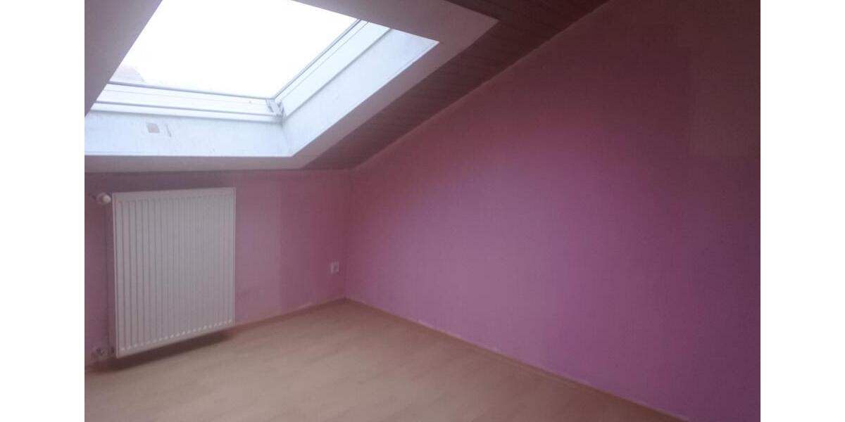 Dachgeschoßwohnung Weinheim - 3 Zimmer, 75 m&sup2;, 750&euro; | Angebot:25760642