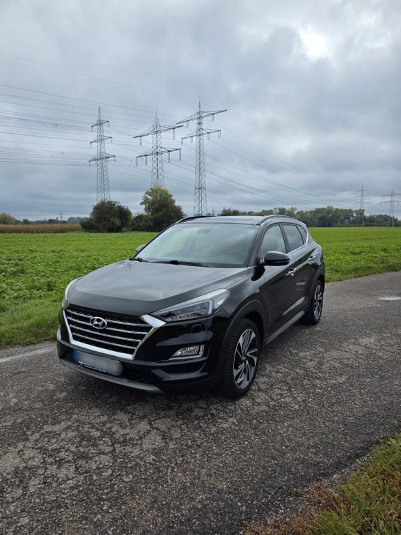 Hyundai TUCSON 94.000 km 19.000 € Neulußheim 68809