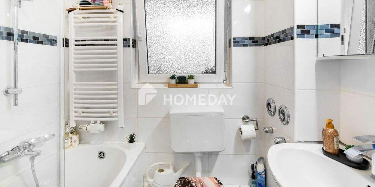 Etagenwohnung Ludwigshafen am Rhein Süd - 3 Zimmer, 83 m&sup2;, 195.000&euro; | Angebot:25773300