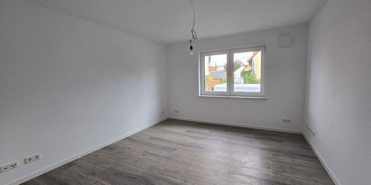 Doppelhaushälfte Römerberg Berghausen - 3 Zimmer, 80 m&sup2;, 1.600&euro; | Angebot:25654186