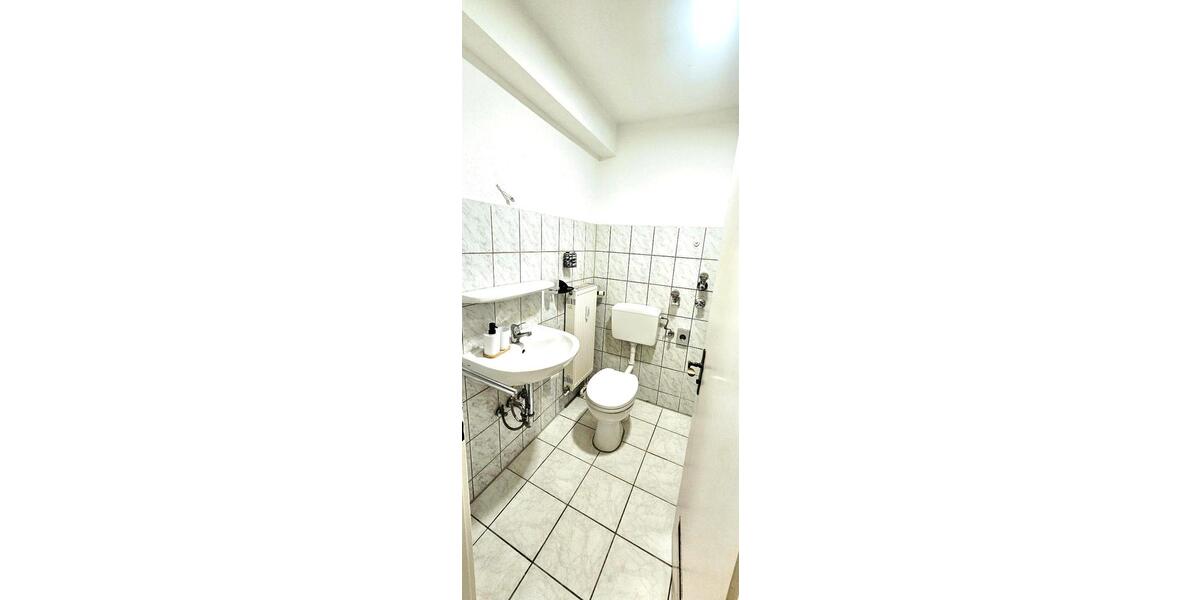 Frisch renovierte 2,5-Zimmer-Wohnung mit Balkon 2.5 zimmer