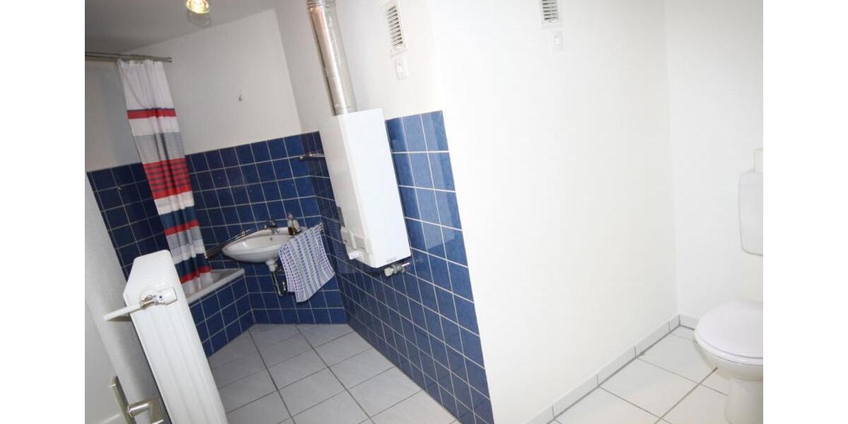 Dachgeschoßwohnung Worms Westliche Vororte - 4 Zimmer, 65 m&sup2;, 125.000&euro; | Angebot:26018243