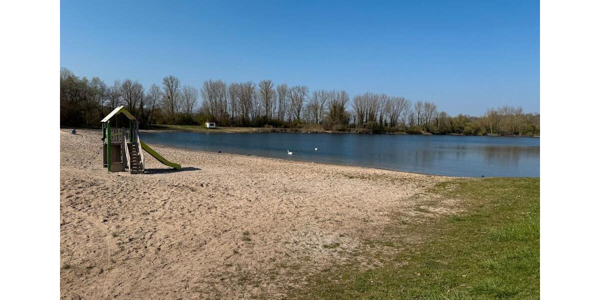 Dachgeschoßwohnung Gernsheim - 4 Zimmer, 86 m&sup2;, 1.150&euro; | Angebot:26006065