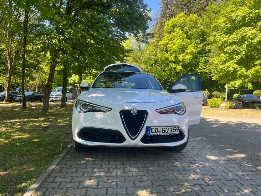 Alfa Romeo Stelvio 183.000 km 18.200 € Ludwigshafen am rhein 67061