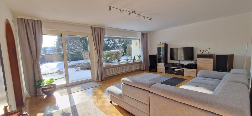 Haus zu Verkaufen(nur Erdgeschoss, mit grossem Parkplatz 4 zimmer