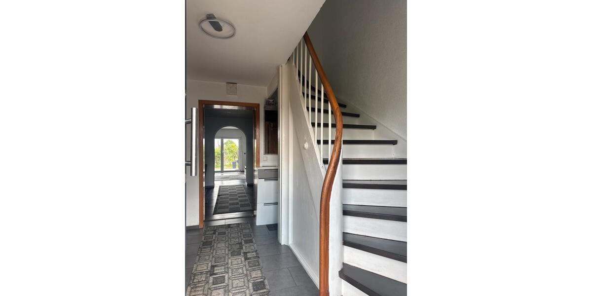 Reihenhaus Worms Vororte Südwest - 5 Zimmer, 130 m&sup2;, 375.000&euro; | Angebot:27287437