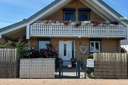 Neuwertiges Fullwood-Holzhaus (BJ 2016) mit Garten, Garage & Werkstatt in Hochdorf