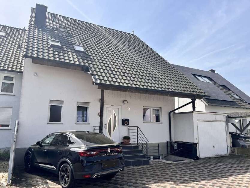 Haus zum Kaufen in Hanhofen 820.000 € 346 m²