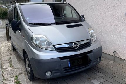 Opel Vivaro 180.000 km 12.500 € Heppenheim 64646