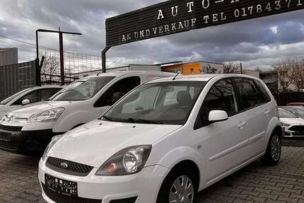 Ford Fiesta 121.700 km 2.800 &euro; Heidelberg 69115