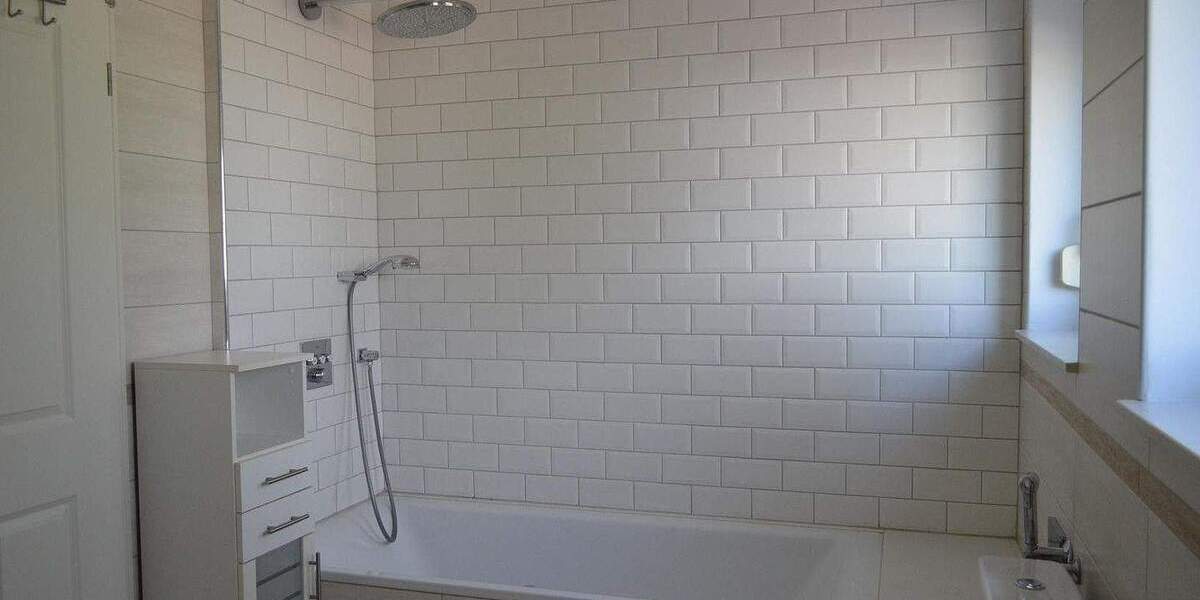 Modernes Landhaus mit schönem Garten - viele Nutzungsmöglichkeiten, zukunftssichere Investition 7 zimmer