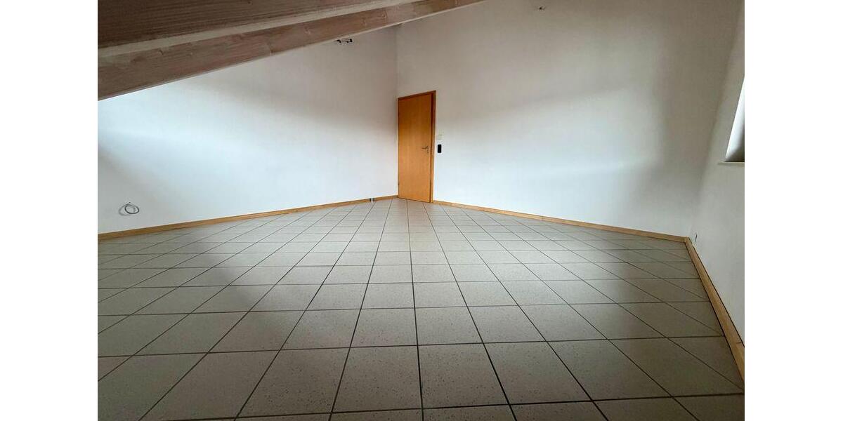 Dachgeschoßwohnung Wald-Michelbach Michelbach - 4 Zimmer, 110 m&sup2;, 800&euro; | Angebot:26101298
