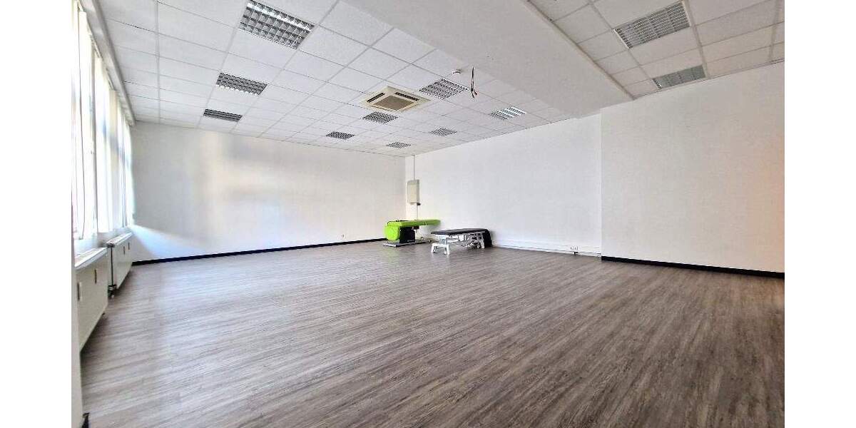 Vielseitige Gewerbefläche mit Schulungs-, Büro- und Ladenbereich in zentraler Lage der Schwetzingerstadt - Gewerbeobjekt Mannheim Schwetzingerstadt | Angebot:23970126