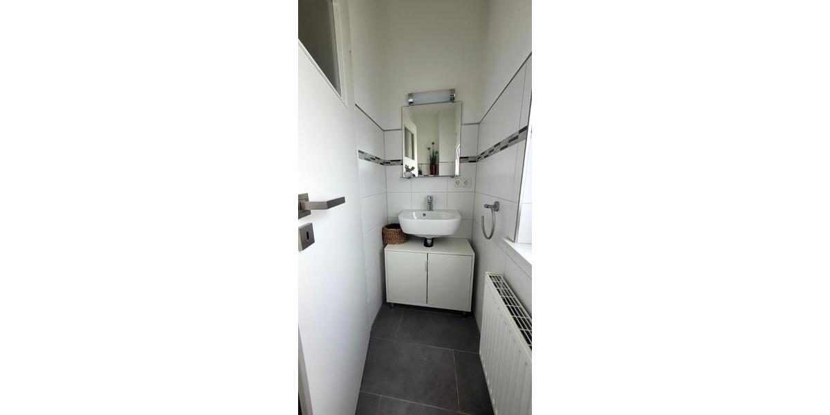 Hochparterre Ludwigshafen am Rhein Rheingönheim - 3 Zimmer, 80 m&sup2;, 980&euro; | Angebot:26579312