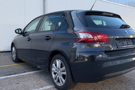 Peugeot 308 120.000 km 6.190 &euro; Gernsheim 64579