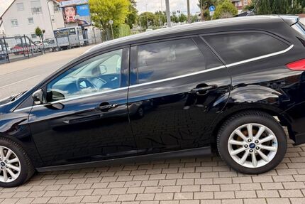 Ford Focus 155.000 km 6.990 &euro; Worms 67551