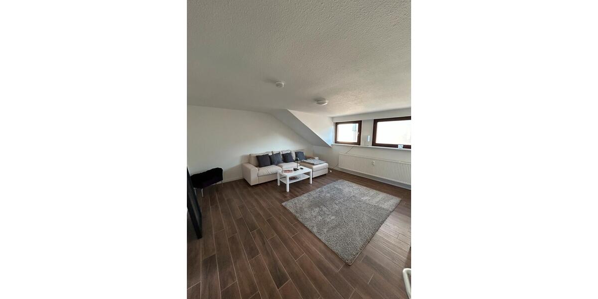 Dachgeschoßwohnung Wiesloch - 3 Zimmer, 70 m&sup2;, 814&euro; | Angebot:25312639
