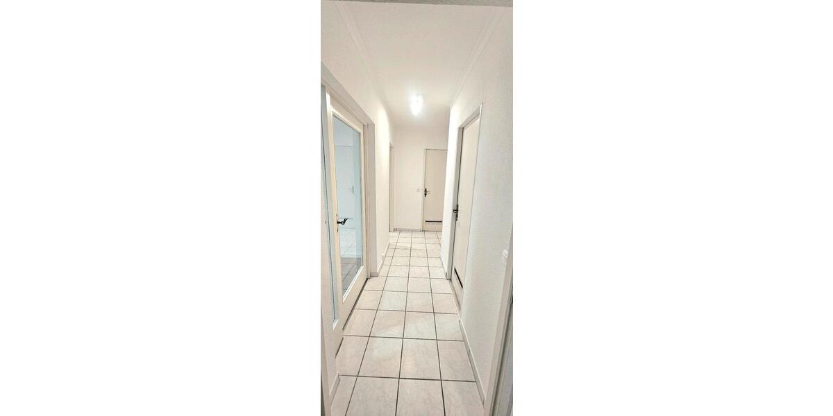 Frisch renovierte 2,5-Zimmer-Wohnung mit Balkon 2.5 zimmer