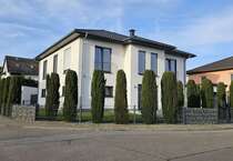 Haus zum Kaufen in Hanhofen 974.000 € 275 m²