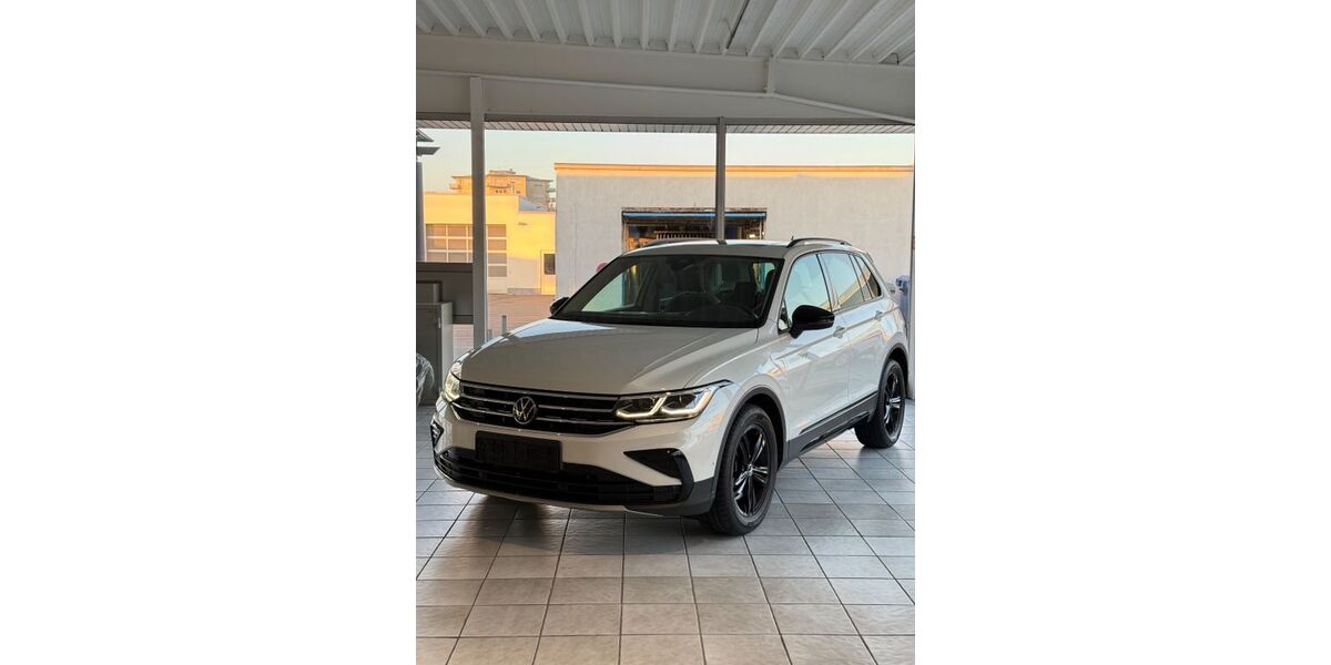 VW Tiguan 99.352 km 29.600 &euro; Wiesloch 69168