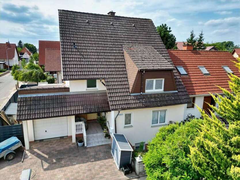 Haus zum Kaufen in Freisbach 565.000 € 249 m²