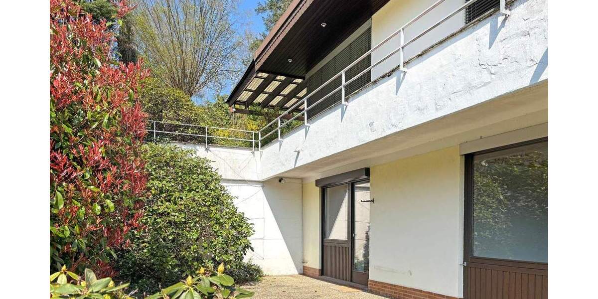 Architektur & Ausblick: großzügiges Zweifamilienhaus im Bauhausstil in Heidelberg 6 zimmer