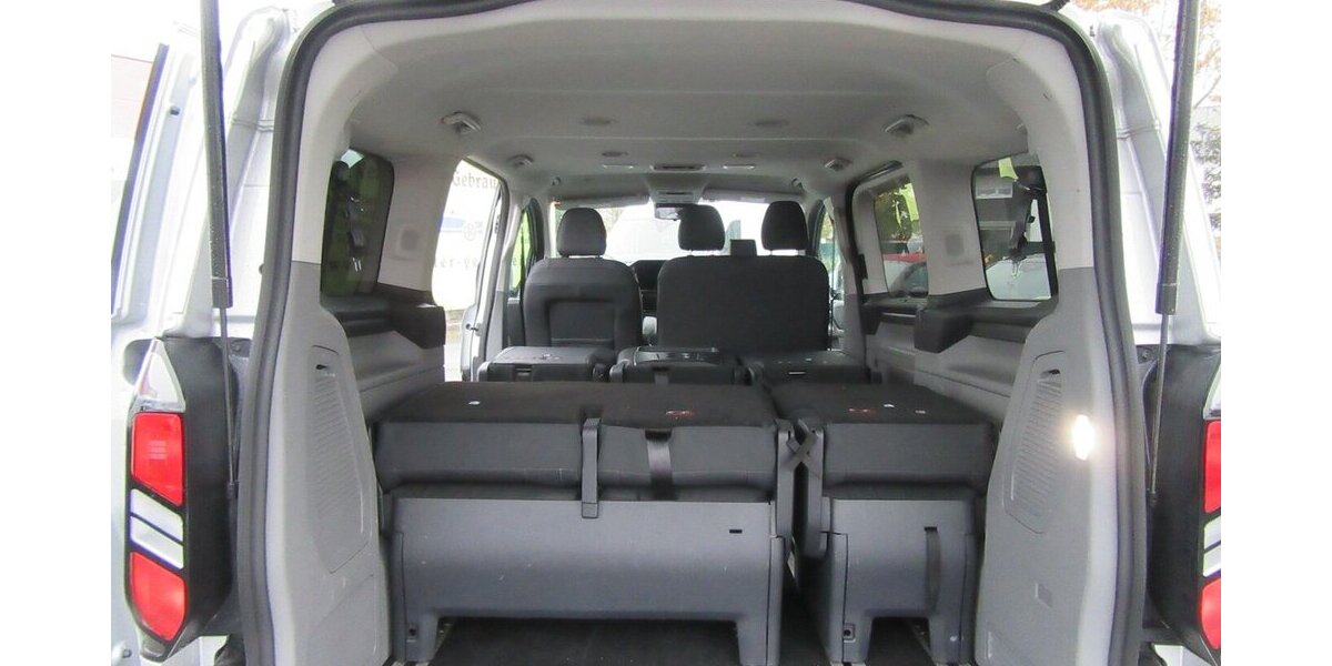 Ford Tourneo Custom 320 L1 Tourneo Titanium FWD Autom. 25.000 km 43.950 &euro; Gernsheim 64579