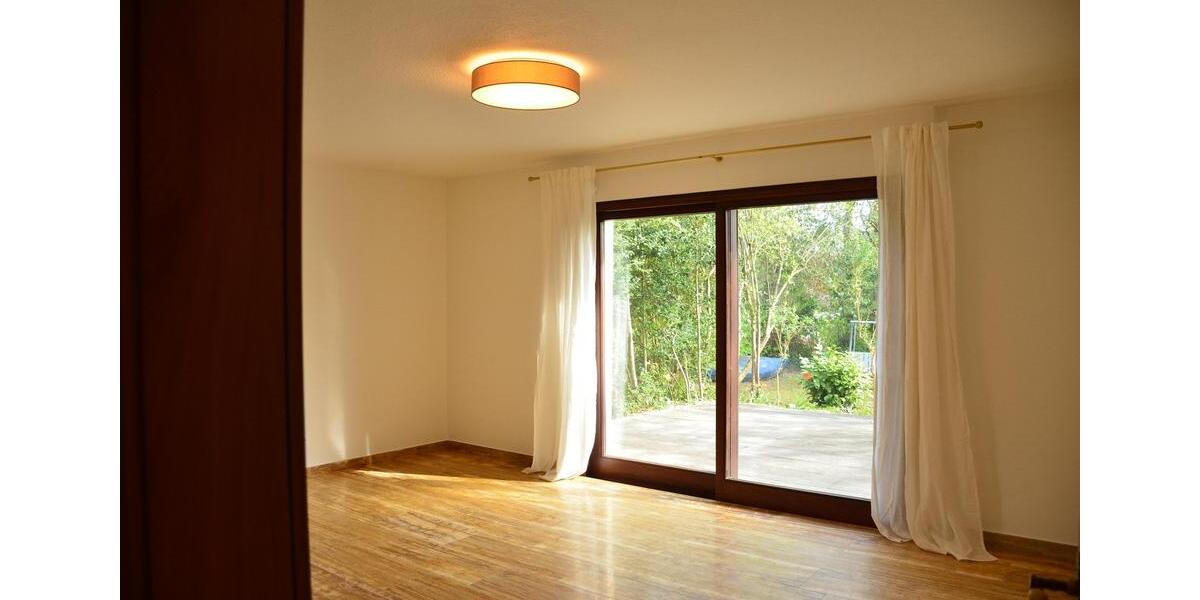Einfamilienhaus Bammental - 7 Zimmer, 150 m&sup2;, 2.100&euro; | Angebot:26130459