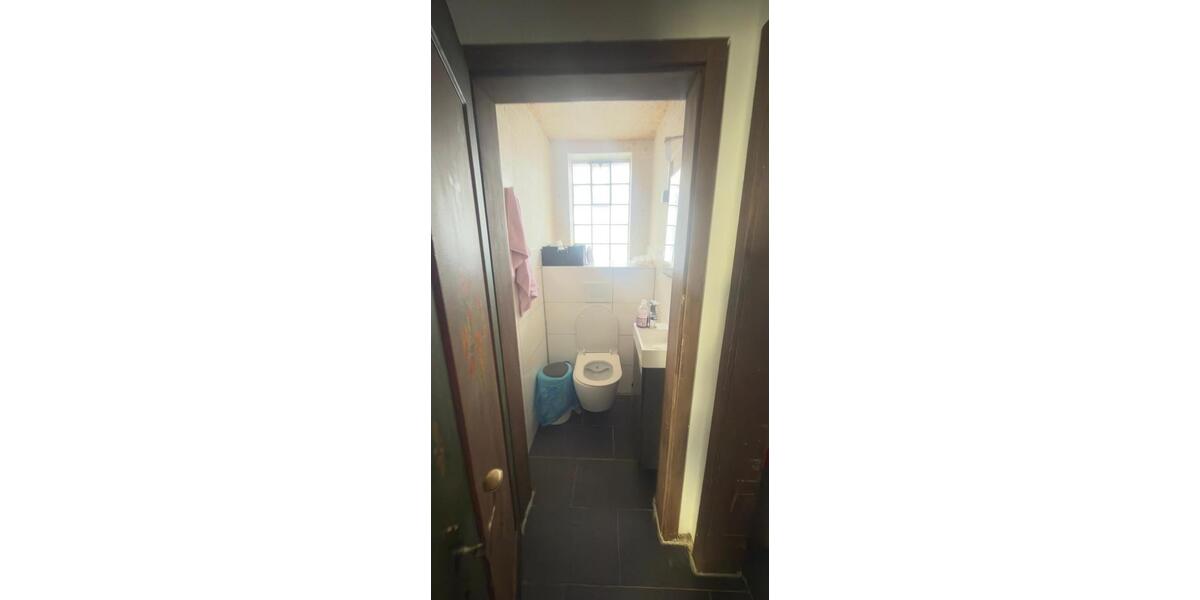 Reihenhaus Ludwigshafen am Rhein - 4.5 Zimmer, 140 m&sup2;, 1.300&euro; | Angebot:25715290