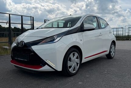 Toyota Aygo (X) 120.000 km 5.999 &euro; Lampertheim-Hüttenfeld 68623