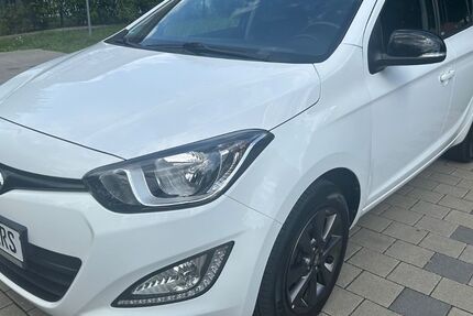 Hyundai i20 121.167 km 5.999 &euro; Wiesloch 69168