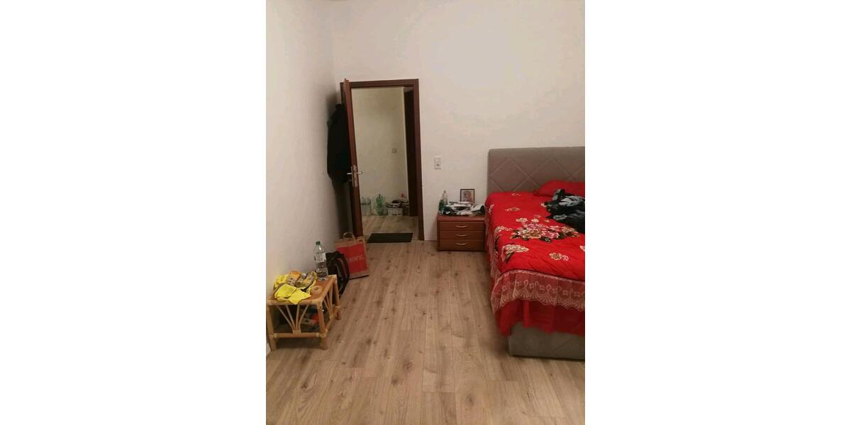 Etagenwohnung Ludwigshafen am Rhein Ludwigshafen-Hemshof - 1 Zimmer, 20 m&sup2;, 420&euro; | Angebot:26200443
