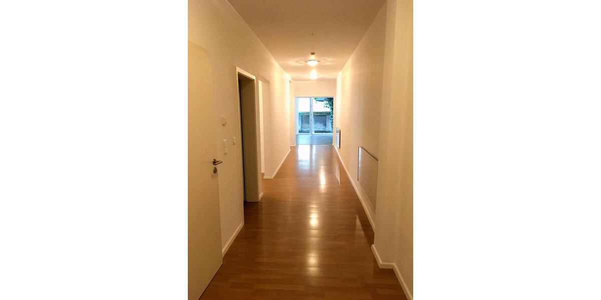 Erdgeschoßwohnung Frankenthal (Pfalz) - 4 Zimmer, 130 m&sup2;, 495.000&euro; | Angebot:24743201