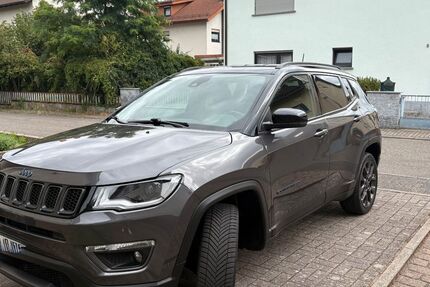Jeep Compass 72.000 km 18.490 &euro; Sandhausen 69207