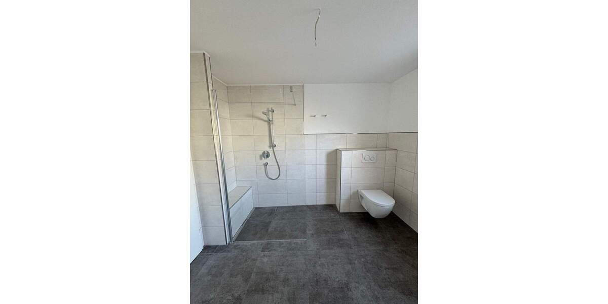 Büro,- Gewerbeetage in gepflegter Wohngegend von Waghäusel-Kirrlach 3 zimmer