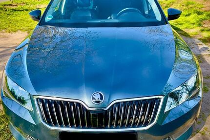 Skoda Superb 173.000 km 15.799 &euro; Ketsch 68775
