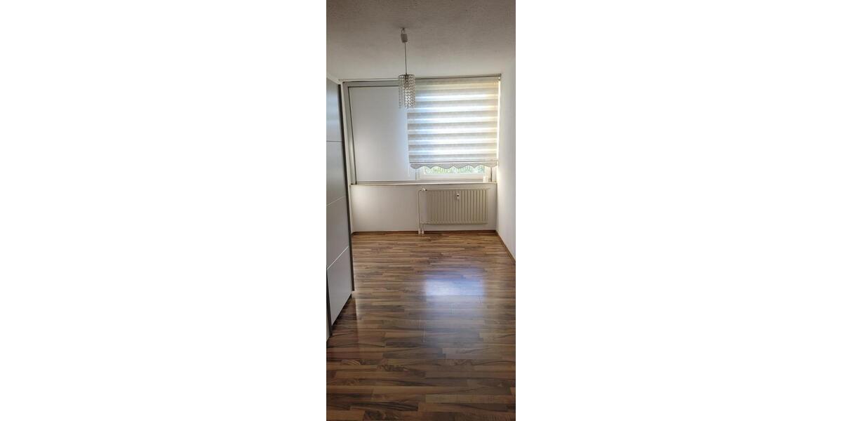 Etagenwohnung Ludwigshafen am Rhein Ludwigshafen-Hemshof - 4 Zimmer, 81 m&sup2;, 220.000&euro; | Angebot:25902085