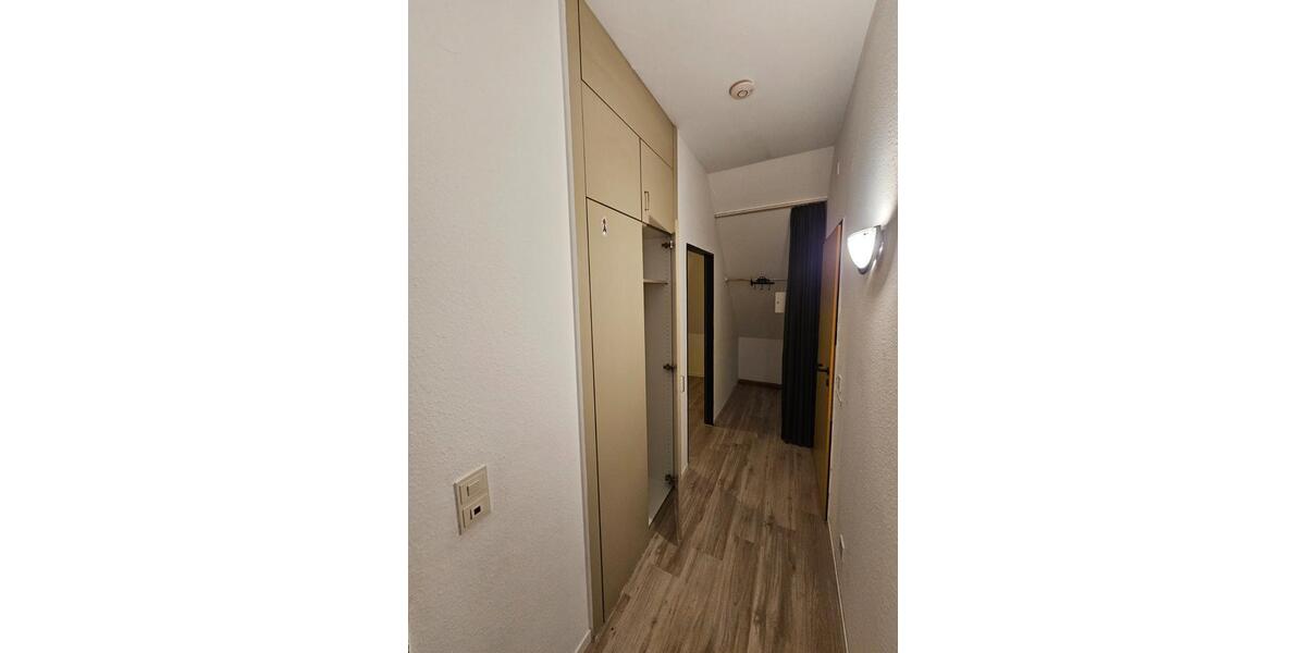 Dachgeschoßwohnung Heidelberg Neuenheim - 2 Zimmer, 35 m&sup2;, 88.000&euro; | Angebot:24788388