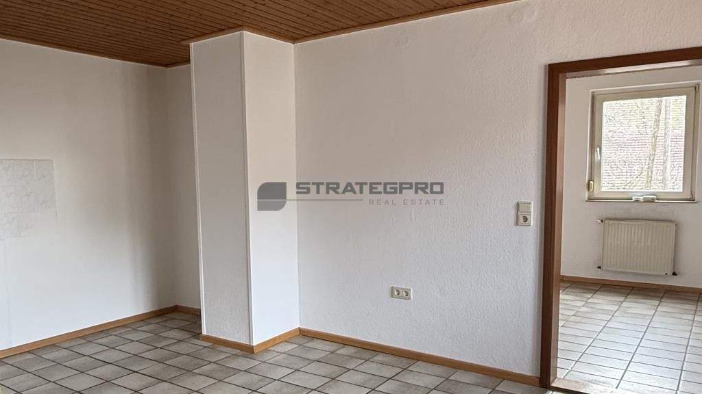 Etagenwohnung Ludwigshafen Rheingönheim - 2 Zimmer, 74 m&sup2;, 720&euro; | Angebot:25267545