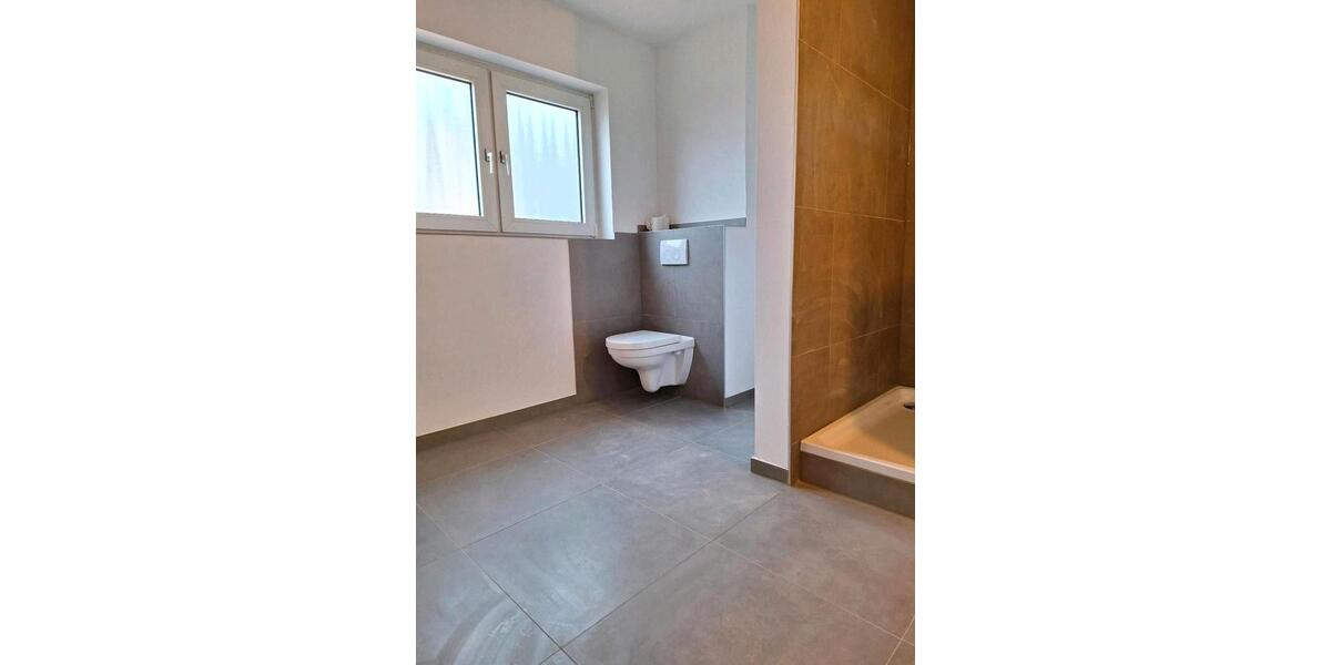 Etagenwohnung Worms - 2 Zimmer, 105 m&sup2;, 900&euro; | Angebot:26256566