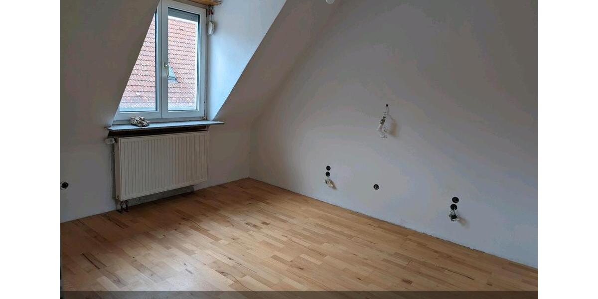 Etagenwohnung Mannheim Hochstätt - 3 Zimmer, 93 m&sup2;, 1.306&euro; | Angebot:25081507