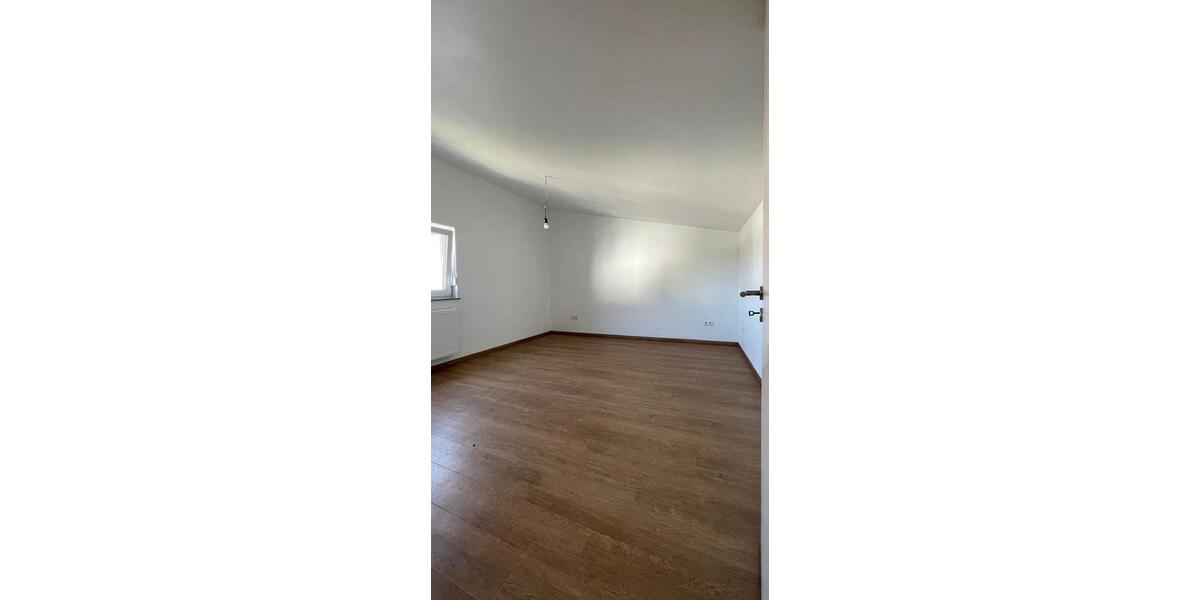 Terrassenwohnung Schifferstadt - 3 Zimmer, 76 m&sup2;, 1.250&euro; | Angebot:26305458