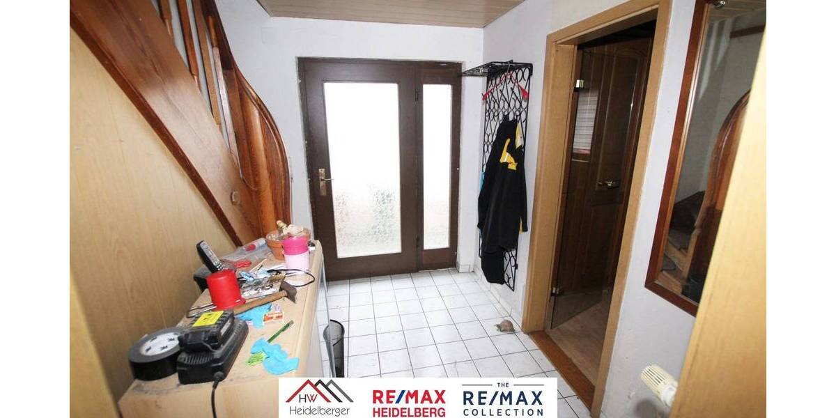 Renovierungbedürftiges EFH, 169 m² Wohnfläche + 429 m² Grundstück + Garten, Terrasse & Stellplatz 5 zimmer